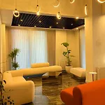 One Way Hotel *